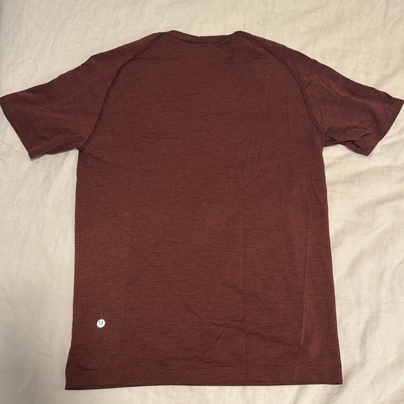 Lululemon Metal Vent Tech 2.0 Shirt Size S - Picture 2 of 2